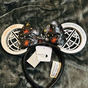 Disney Epcot World Showcase Light-Up Headband 2019